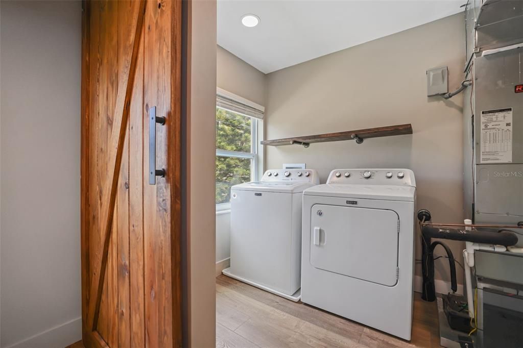 For Sale: $1,950,000 (4 beds, 3 baths, 7040 Square Feet)