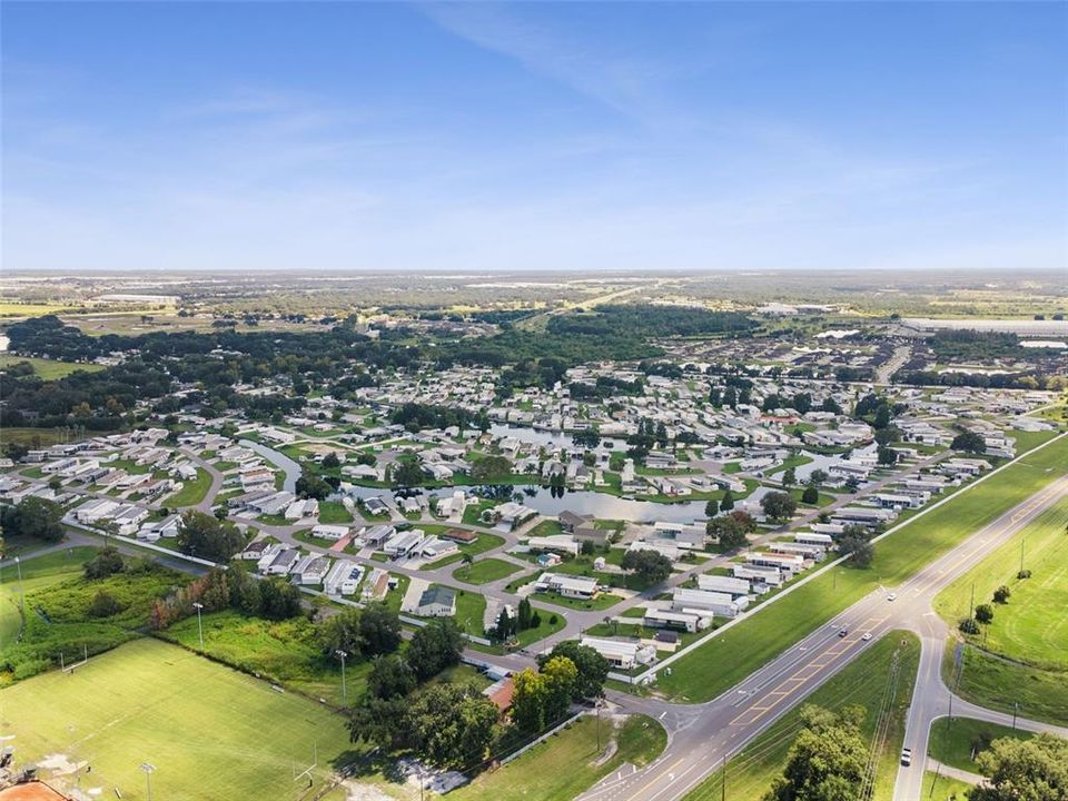 合同活跃: $240,000 (3 贝兹, 2 浴室, 1248 平方英尺)