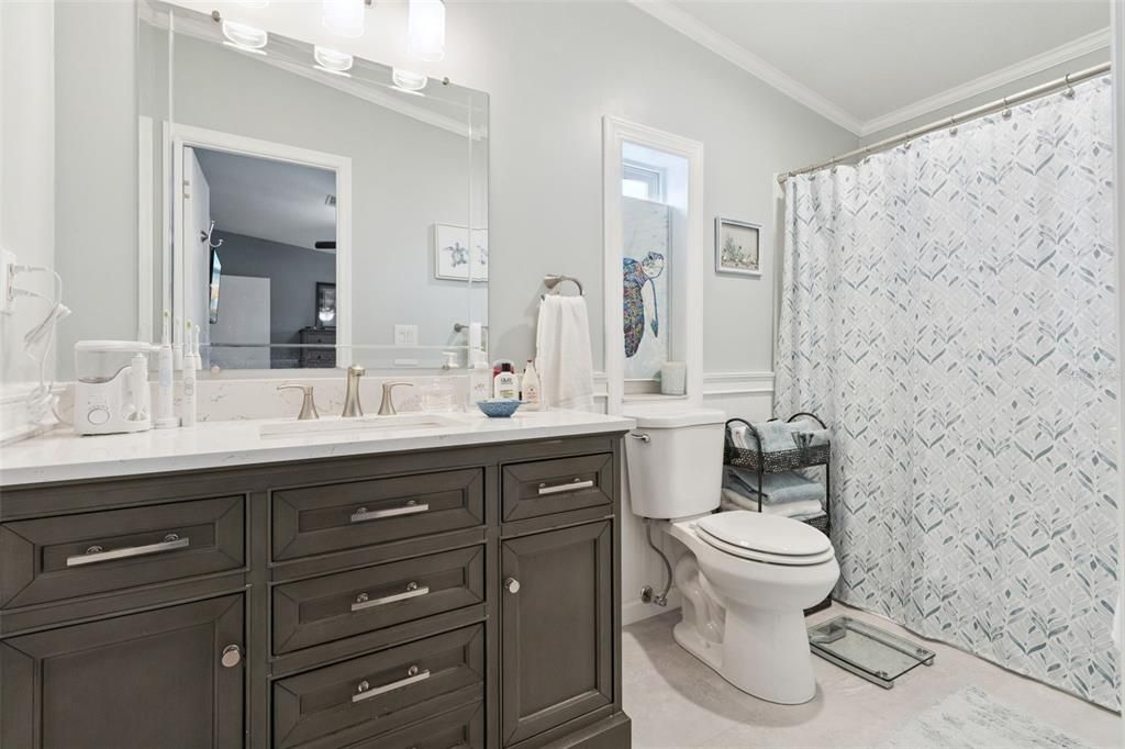 合同活跃: $240,000 (3 贝兹, 2 浴室, 1248 平方英尺)