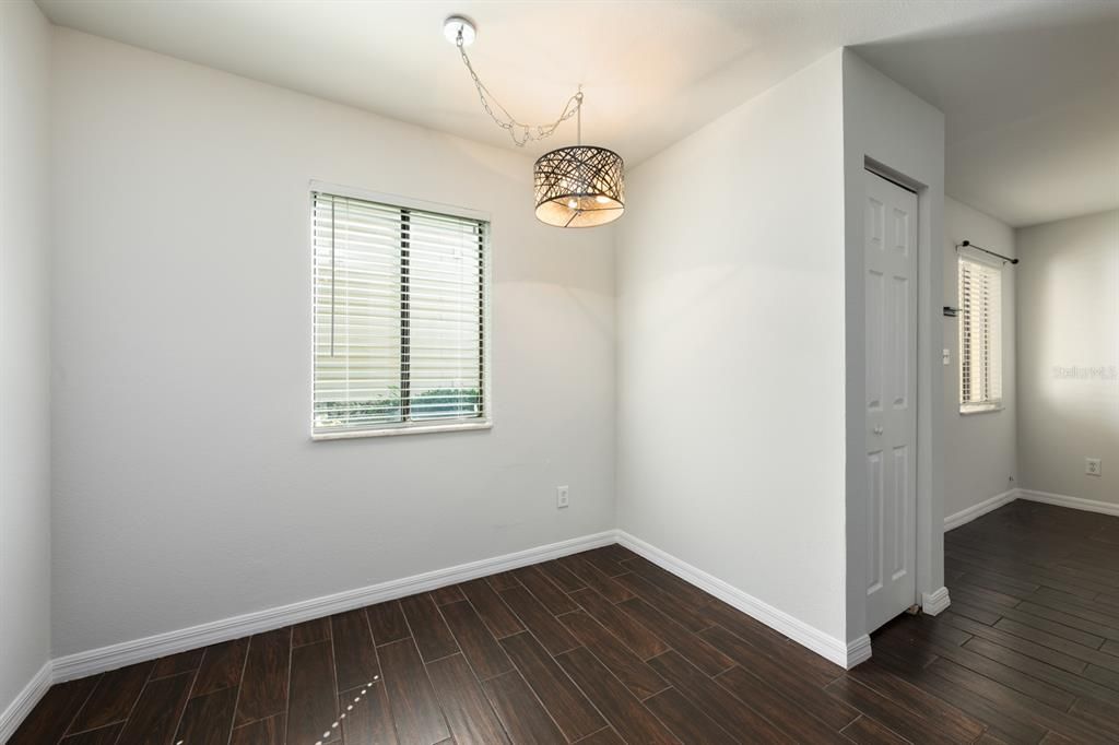 For Sale: $186,000 (1 beds, 1 baths, 625 Square Feet)