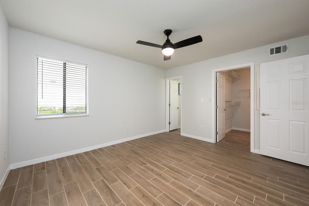 For Sale: $186,000 (1 beds, 1 baths, 625 Square Feet)