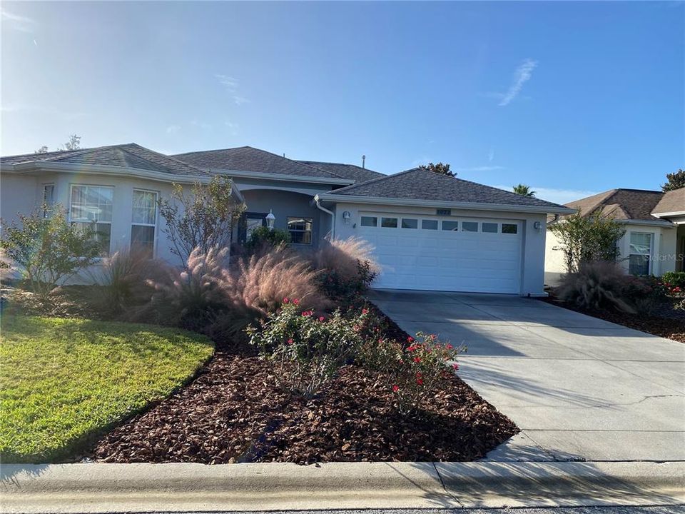 Active With Contract: $187,700 (2 beds, 2 baths, 1319 Square Feet)