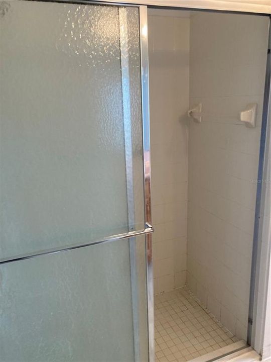 Active With Contract: $187,700 (2 beds, 2 baths, 1319 Square Feet)