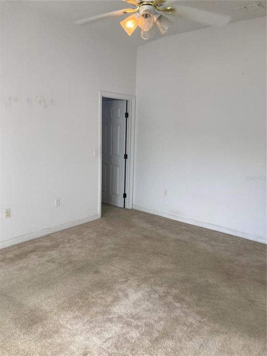 Active With Contract: $187,700 (2 beds, 2 baths, 1319 Square Feet)