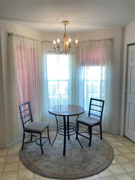 Active With Contract: $187,700 (2 beds, 2 baths, 1319 Square Feet)