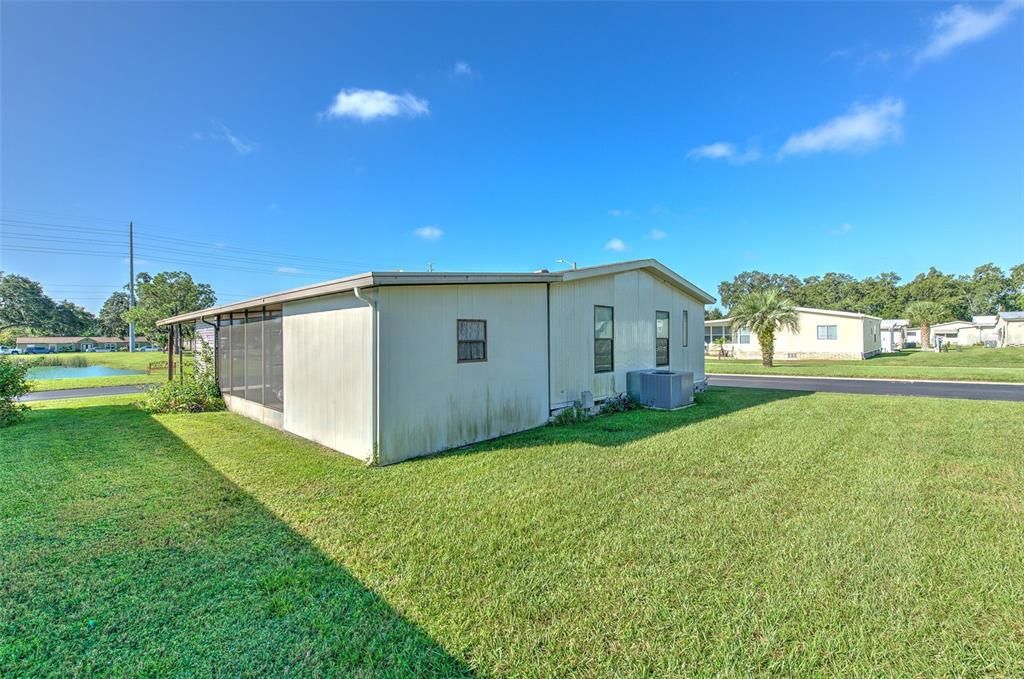 For Sale: $122,000 (2 beds, 2 baths, 1300 Square Feet)