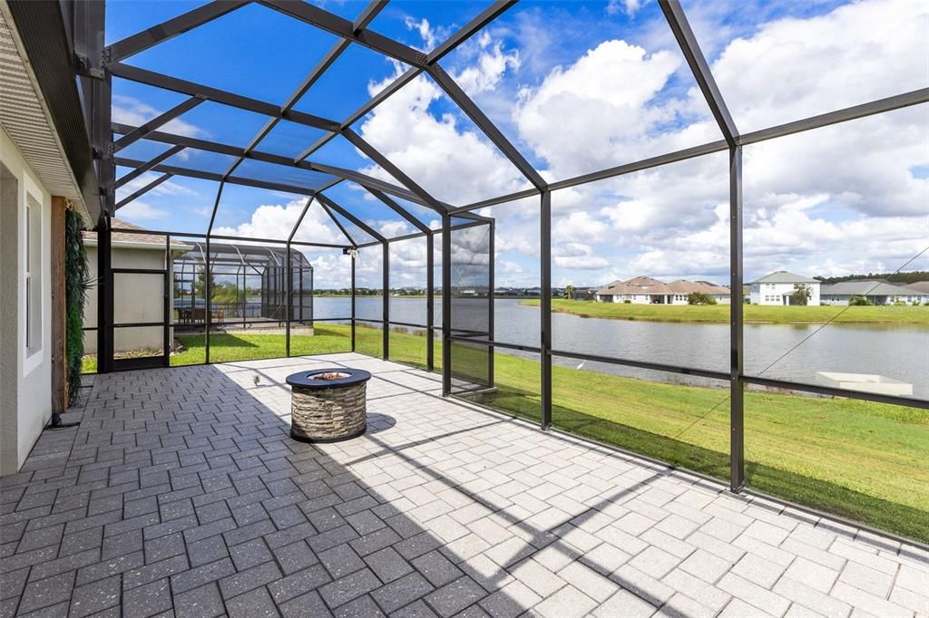 合同活跃: $695,000 (4 贝兹, 3 浴室, 2655 平方英尺)