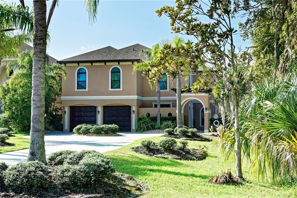 En Venta: $939,500 (3 camas, 3 baños, 3390 Pies cuadrados)