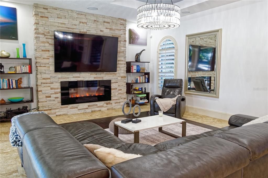 En Venta: $939,500 (3 camas, 3 baños, 3390 Pies cuadrados)