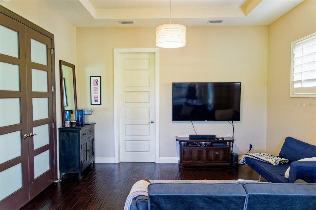 En Venta: $939,500 (3 camas, 3 baños, 3390 Pies cuadrados)