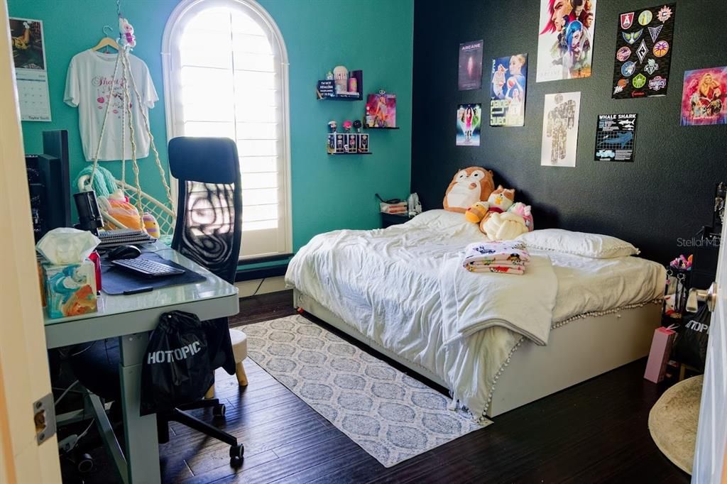 En Venta: $939,500 (3 camas, 3 baños, 3390 Pies cuadrados)