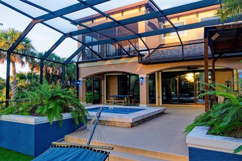 En Venta: $939,500 (3 camas, 3 baños, 3390 Pies cuadrados)