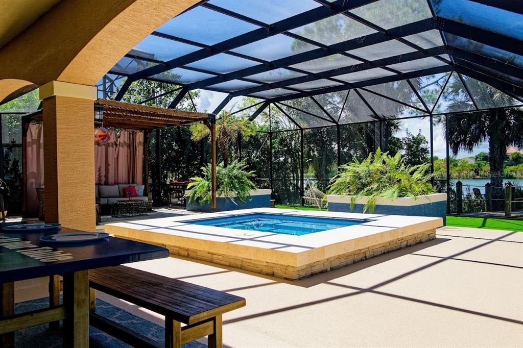 En Venta: $939,500 (3 camas, 3 baños, 3390 Pies cuadrados)