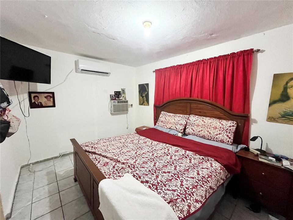 待售: $260,000 (0 贝兹, 0 浴室, 3102 平方英尺)