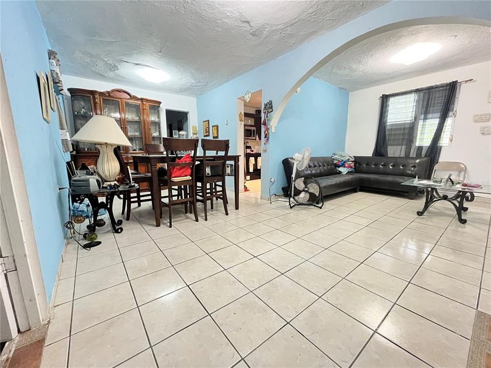 待售: $260,000 (0 贝兹, 0 浴室, 3102 平方英尺)