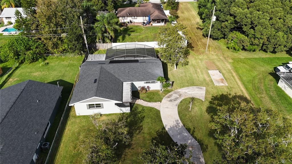 Под контрактом: $349,999 (4 спален, 2 ванн, 1544 Квадратных фут)