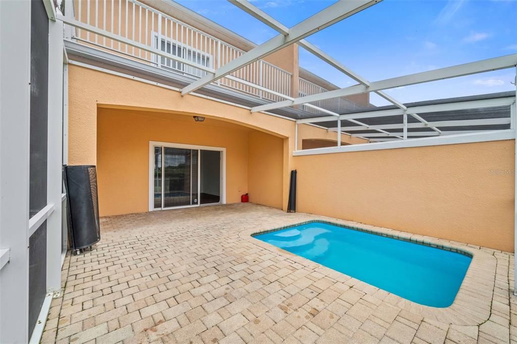 En Venta: $299,000 (3 camas, 3 baños, 1503 Pies cuadrados)