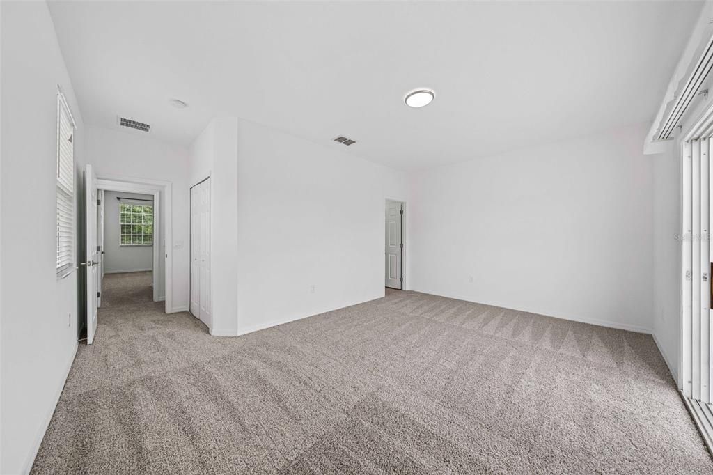 En Venta: $299,000 (3 camas, 3 baños, 1503 Pies cuadrados)