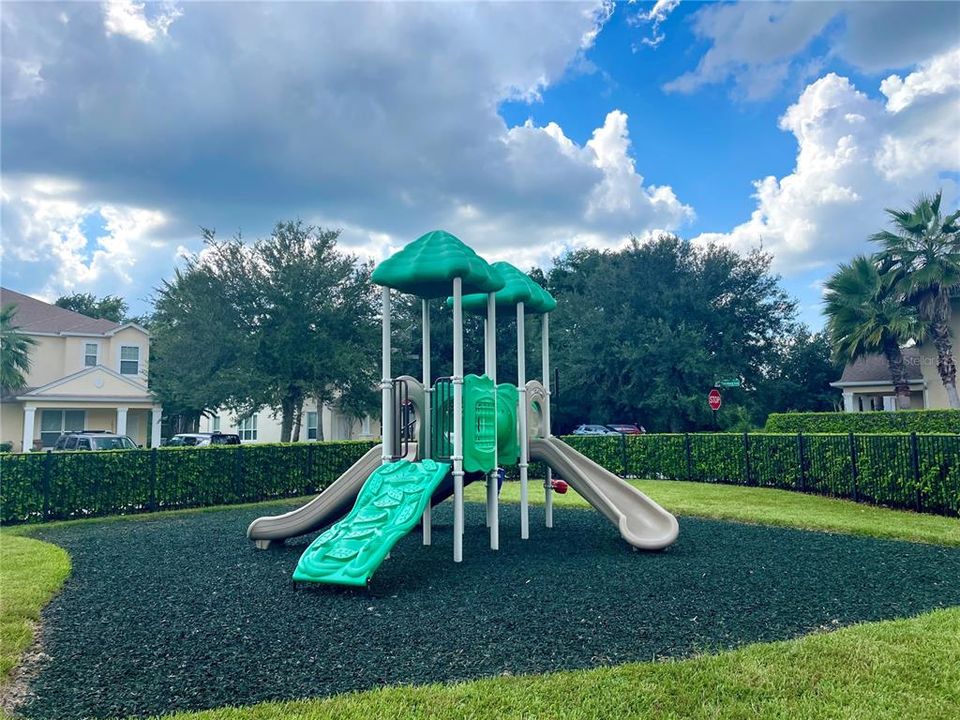 En Venta: $299,000 (3 camas, 3 baños, 1503 Pies cuadrados)