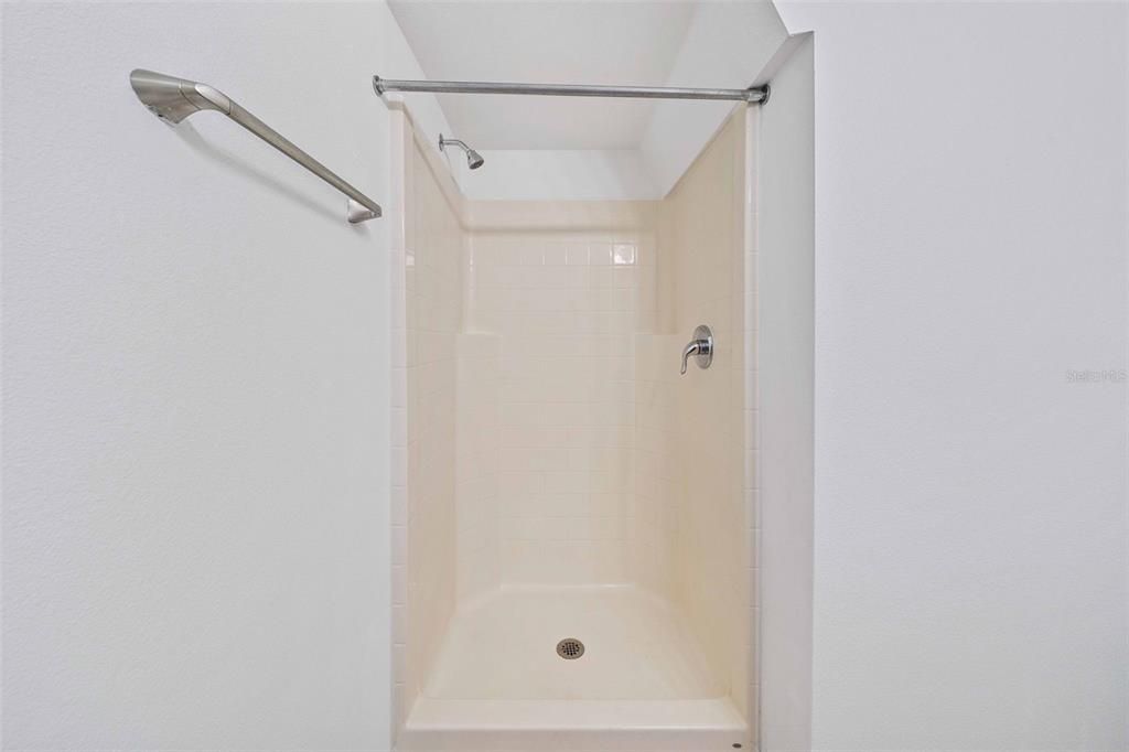 En Venta: $299,000 (3 camas, 3 baños, 1503 Pies cuadrados)