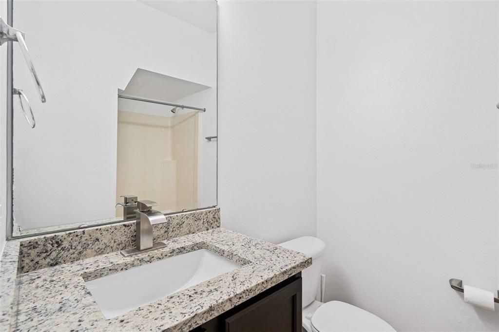 En Venta: $299,000 (3 camas, 3 baños, 1503 Pies cuadrados)