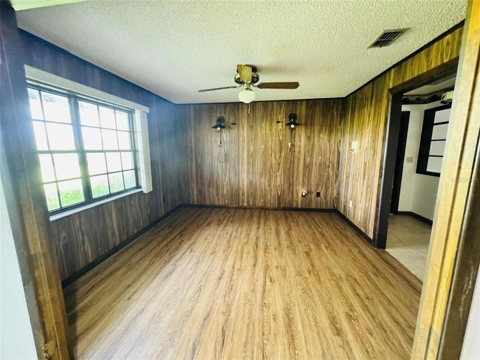 待售: $339,900 (3 贝兹, 2 浴室, 2088 平方英尺)