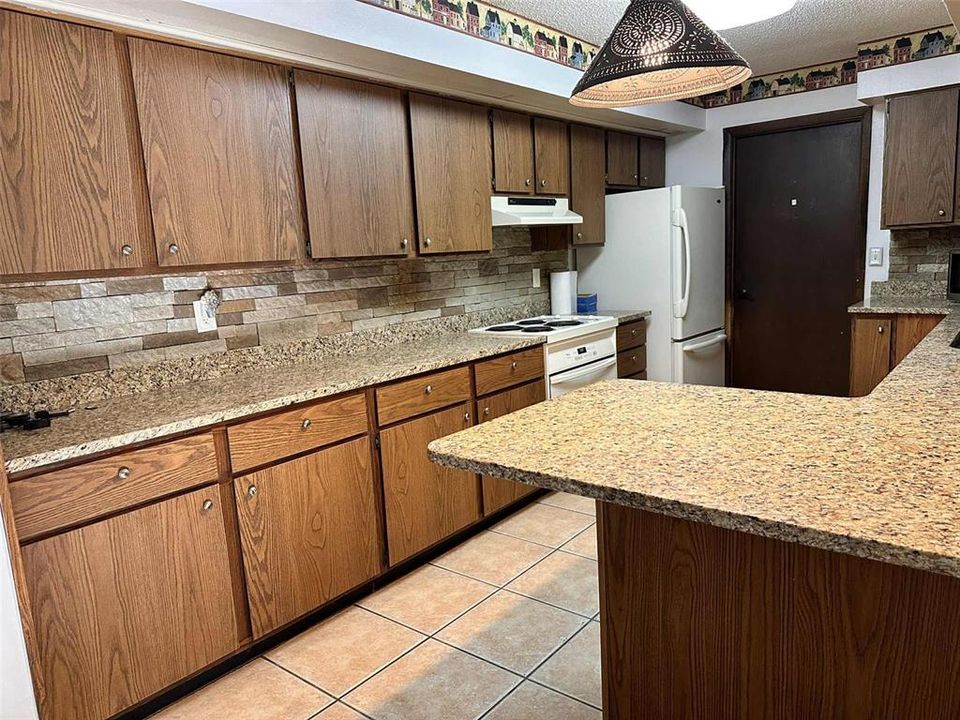 待售: $339,900 (3 贝兹, 2 浴室, 2088 平方英尺)