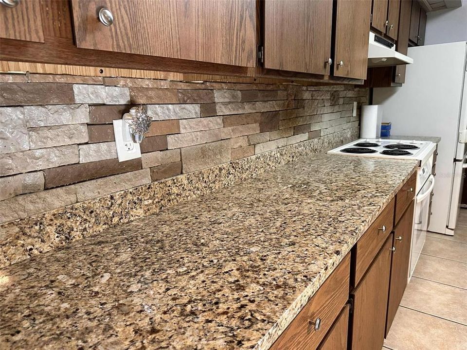 待售: $339,900 (3 贝兹, 2 浴室, 2088 平方英尺)