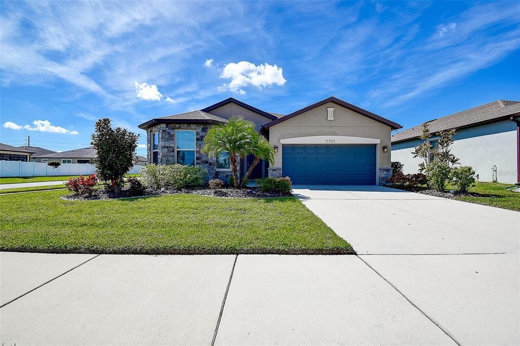 待售: $375,000 (3 贝兹, 2 浴室, 1704 平方英尺)