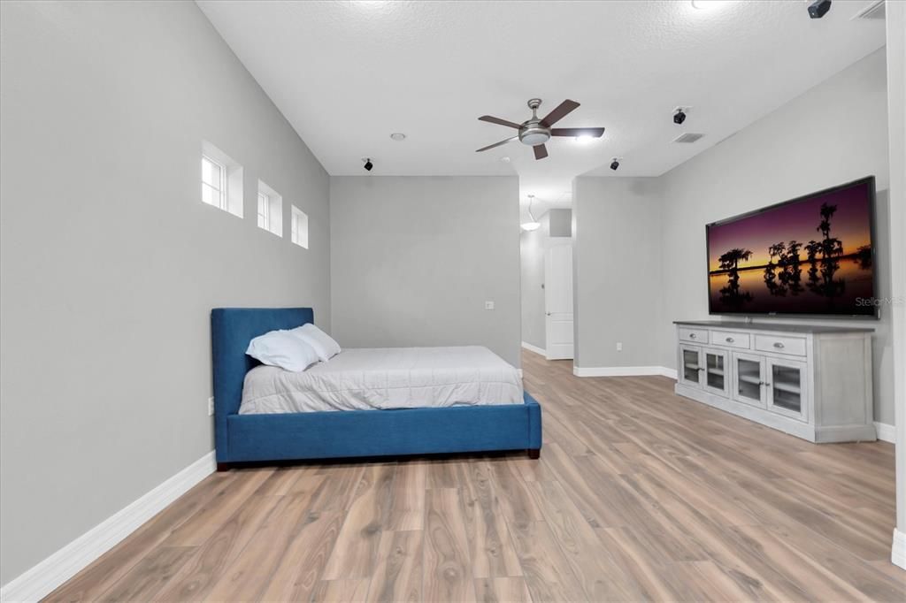 For Sale: $1,599,999 (4 beds, 4 baths, 4220 Square Feet)