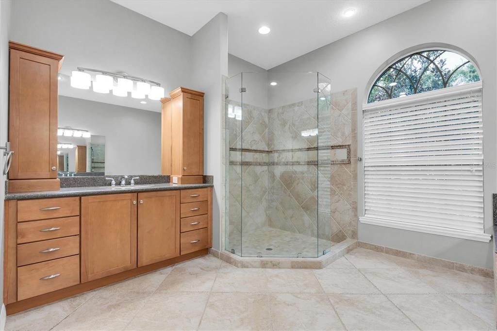 For Sale: $1,599,999 (4 beds, 4 baths, 4220 Square Feet)