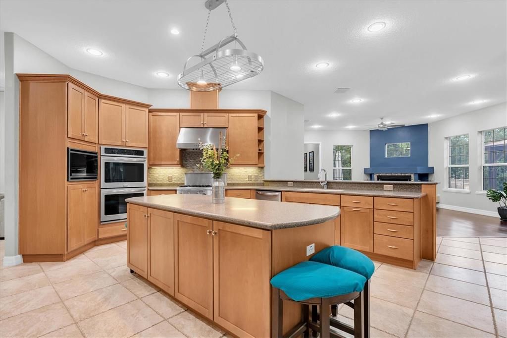 For Sale: $1,599,999 (4 beds, 4 baths, 4220 Square Feet)