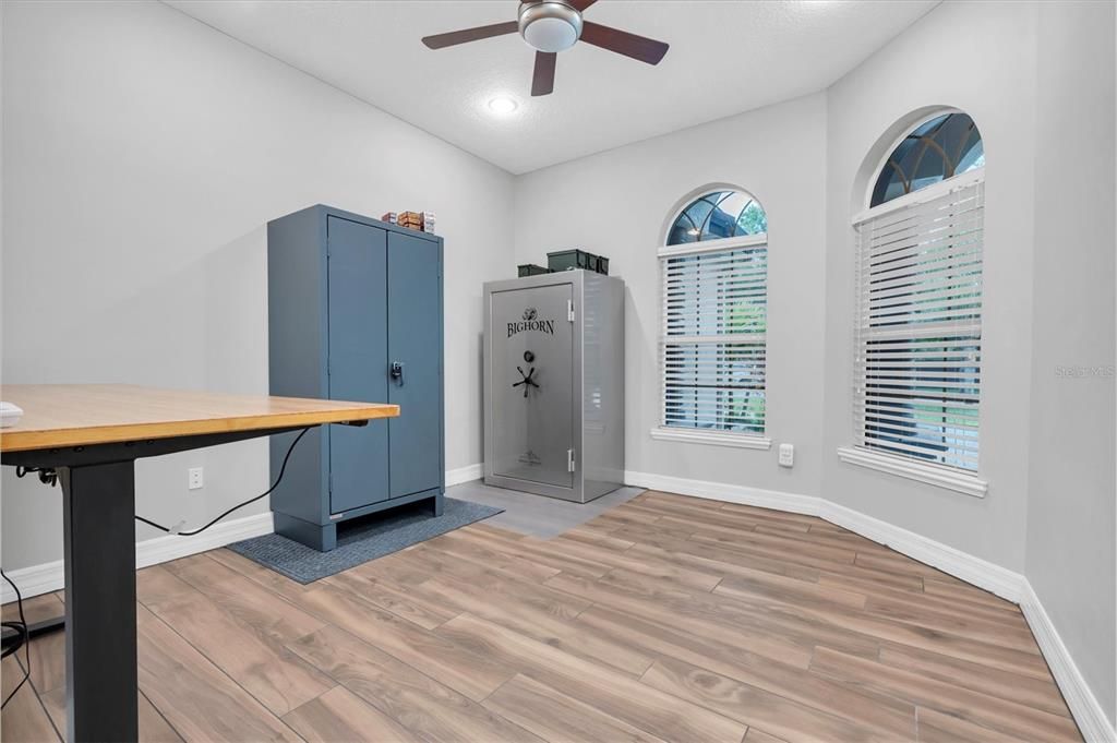 For Sale: $1,599,999 (4 beds, 4 baths, 4220 Square Feet)