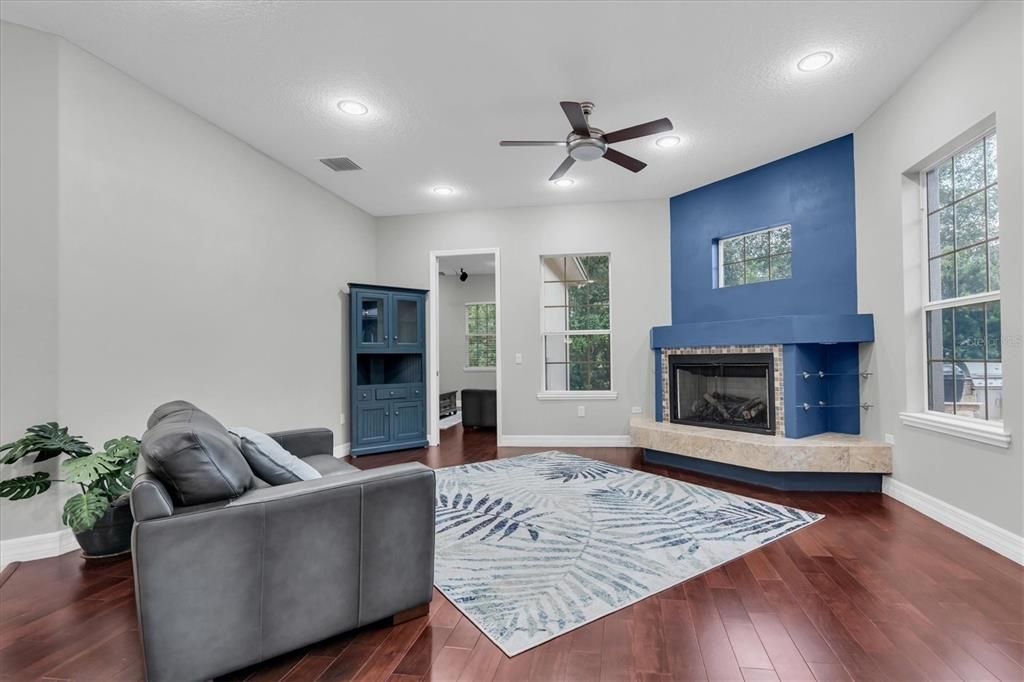 For Sale: $1,599,999 (4 beds, 4 baths, 4220 Square Feet)