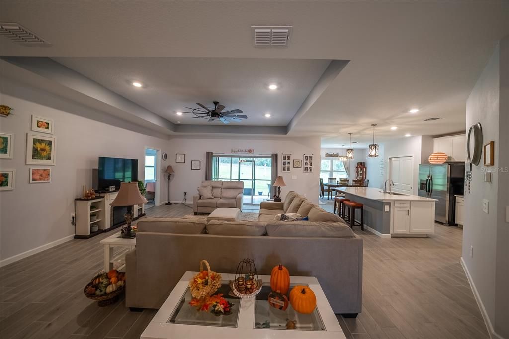 For Sale: $404,900 (4 beds, 2 baths, 2268 Square Feet)