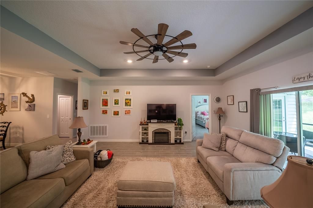 For Sale: $404,900 (4 beds, 2 baths, 2268 Square Feet)