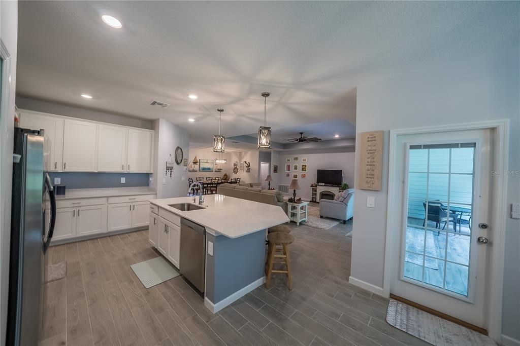 For Sale: $404,900 (4 beds, 2 baths, 2268 Square Feet)