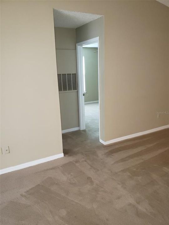 For Sale: $199,900 (3 beds, 2 baths, 1272 Square Feet)