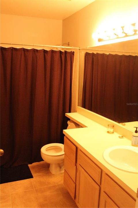 For Sale: $199,900 (3 beds, 2 baths, 1272 Square Feet)