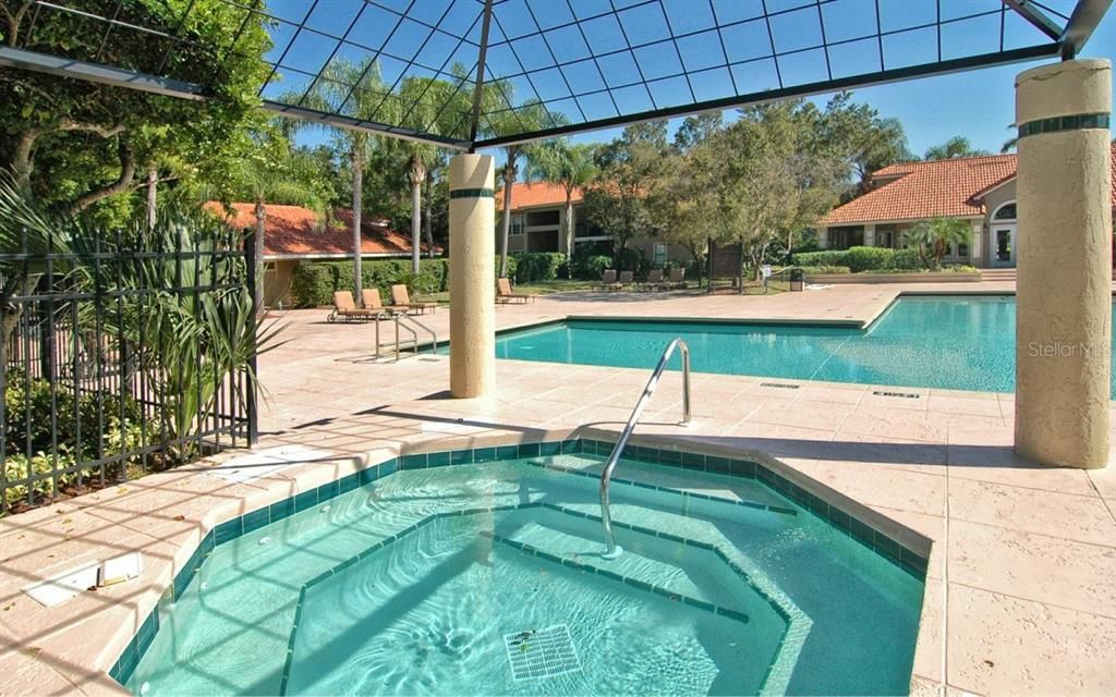 For Sale: $199,900 (3 beds, 2 baths, 1272 Square Feet)