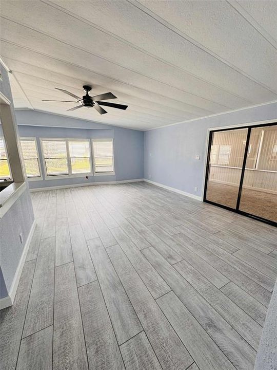 En Venta: $185,000 (2 camas, 2 baños, 1274 Pies cuadrados)