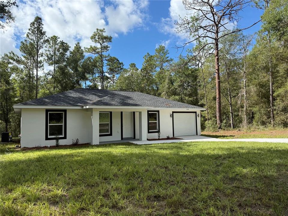 В аренду: $1,695 (3 спален, 2 ванн, 1127 Квадратных фут)