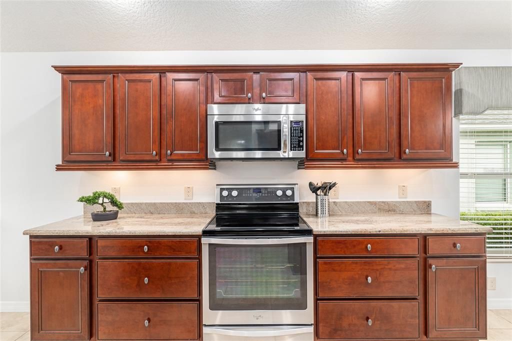 En Venta: $549,000 (3 camas, 2 baños, 2096 Pies cuadrados)