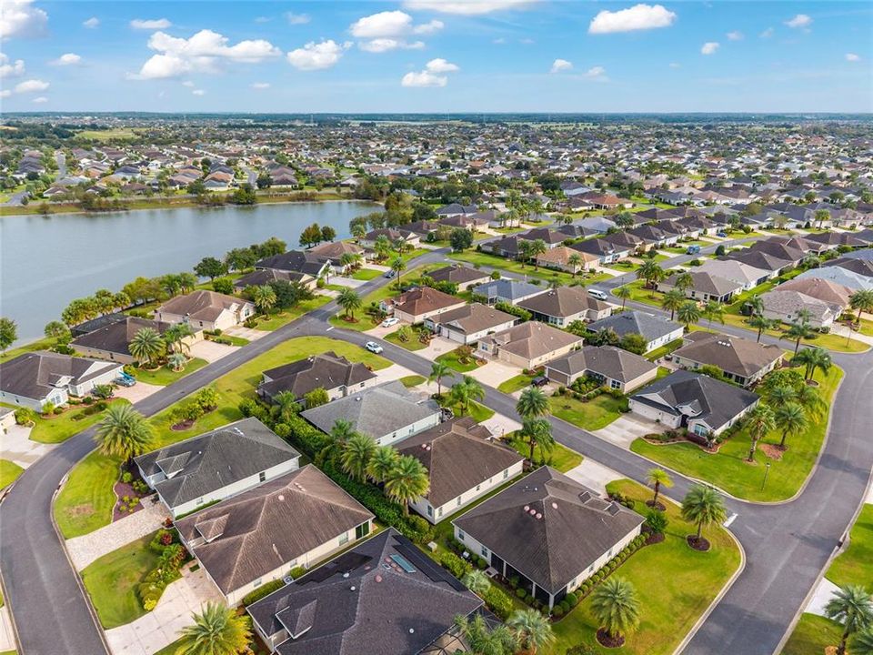 En Venta: $549,000 (3 camas, 2 baños, 2096 Pies cuadrados)