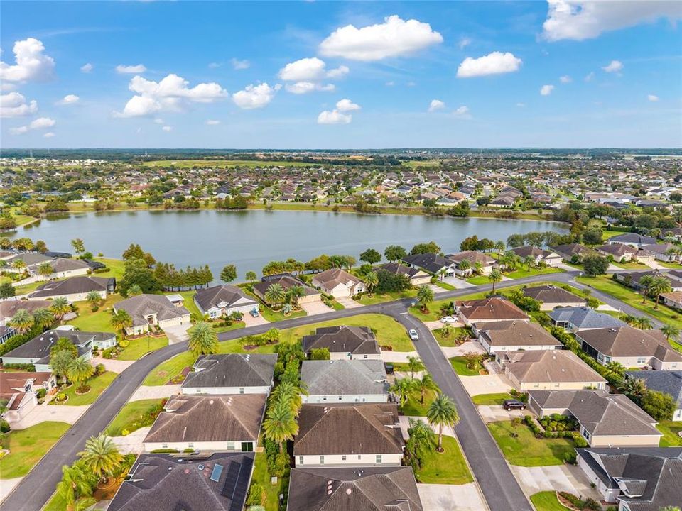 En Venta: $549,000 (3 camas, 2 baños, 2096 Pies cuadrados)