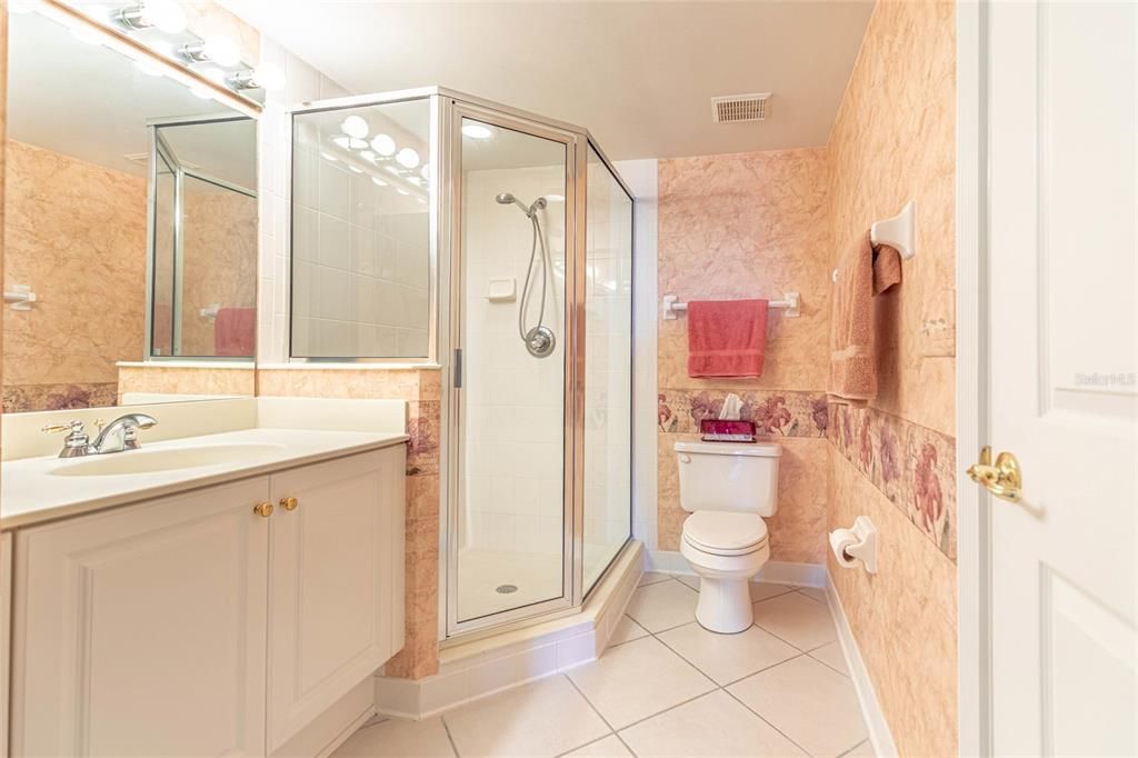 For Sale: $749,900 (3 beds, 3 baths, 2377 Square Feet)