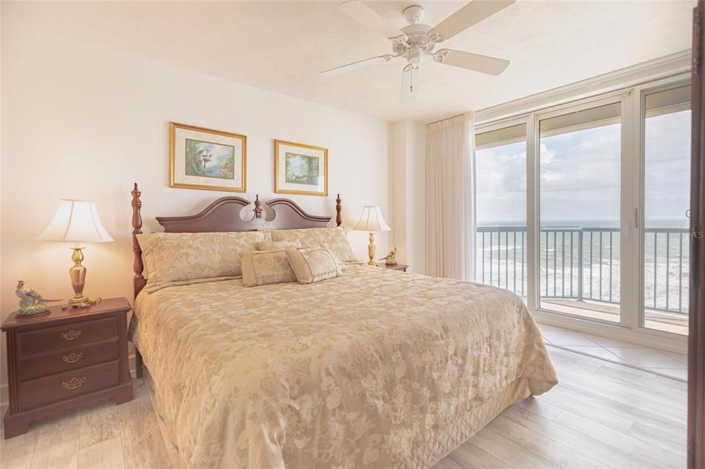 For Sale: $749,900 (3 beds, 3 baths, 2377 Square Feet)