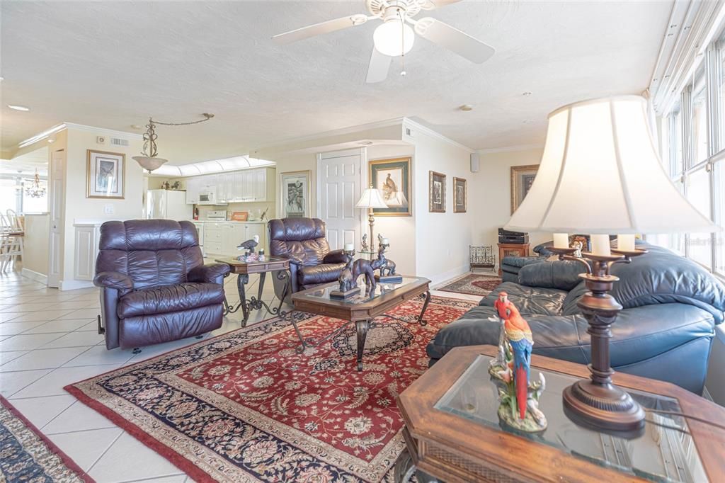 For Sale: $749,900 (3 beds, 3 baths, 2377 Square Feet)