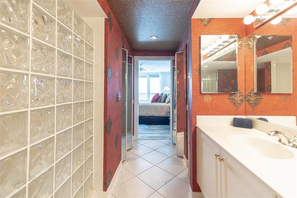 For Sale: $749,900 (3 beds, 3 baths, 2377 Square Feet)