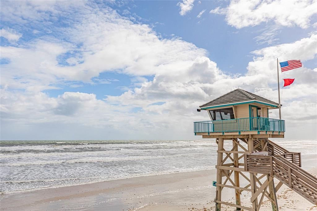 For Sale: $749,900 (3 beds, 3 baths, 2377 Square Feet)